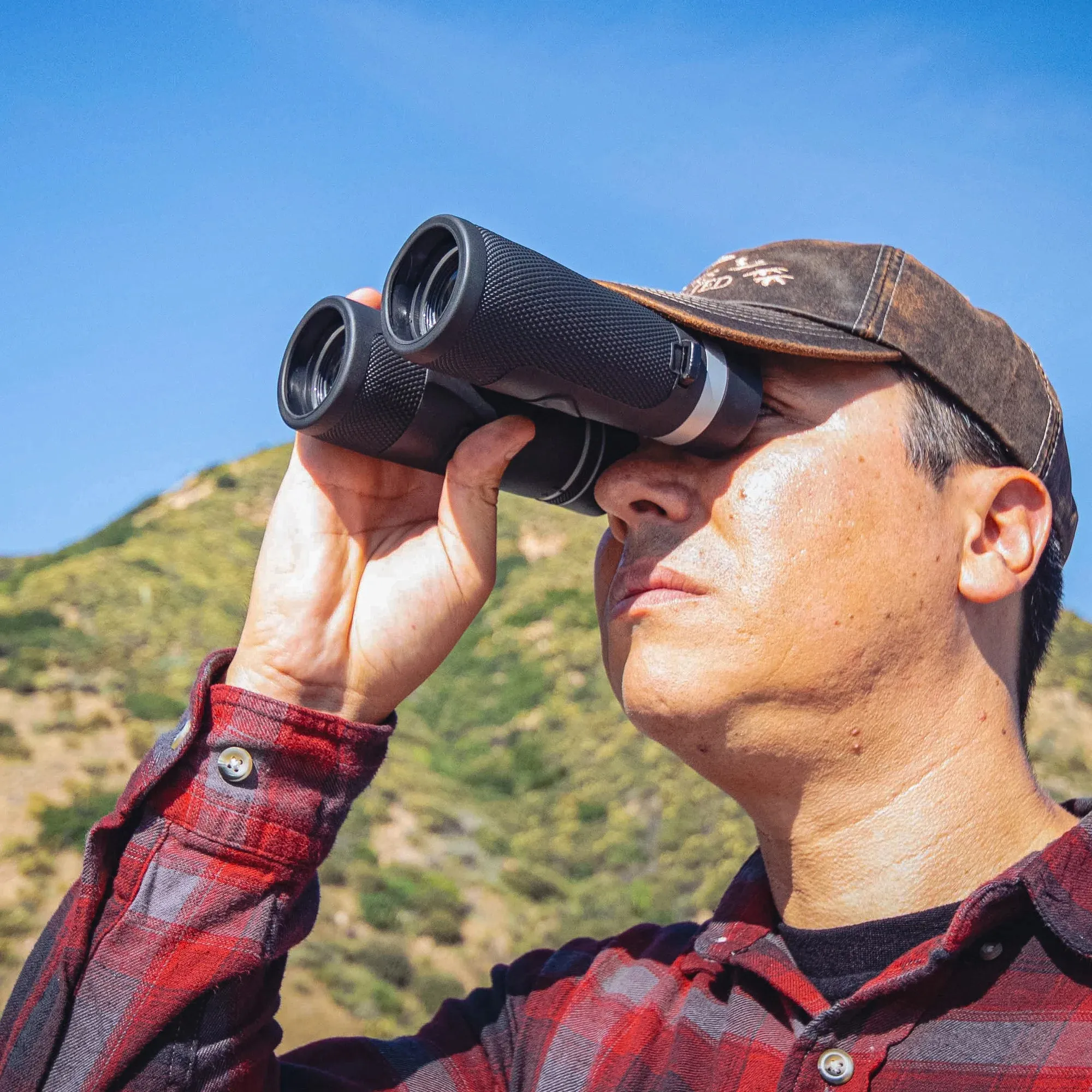 10x42mm Lucid View Compact Binoculars, 2nd Gen | AB13336