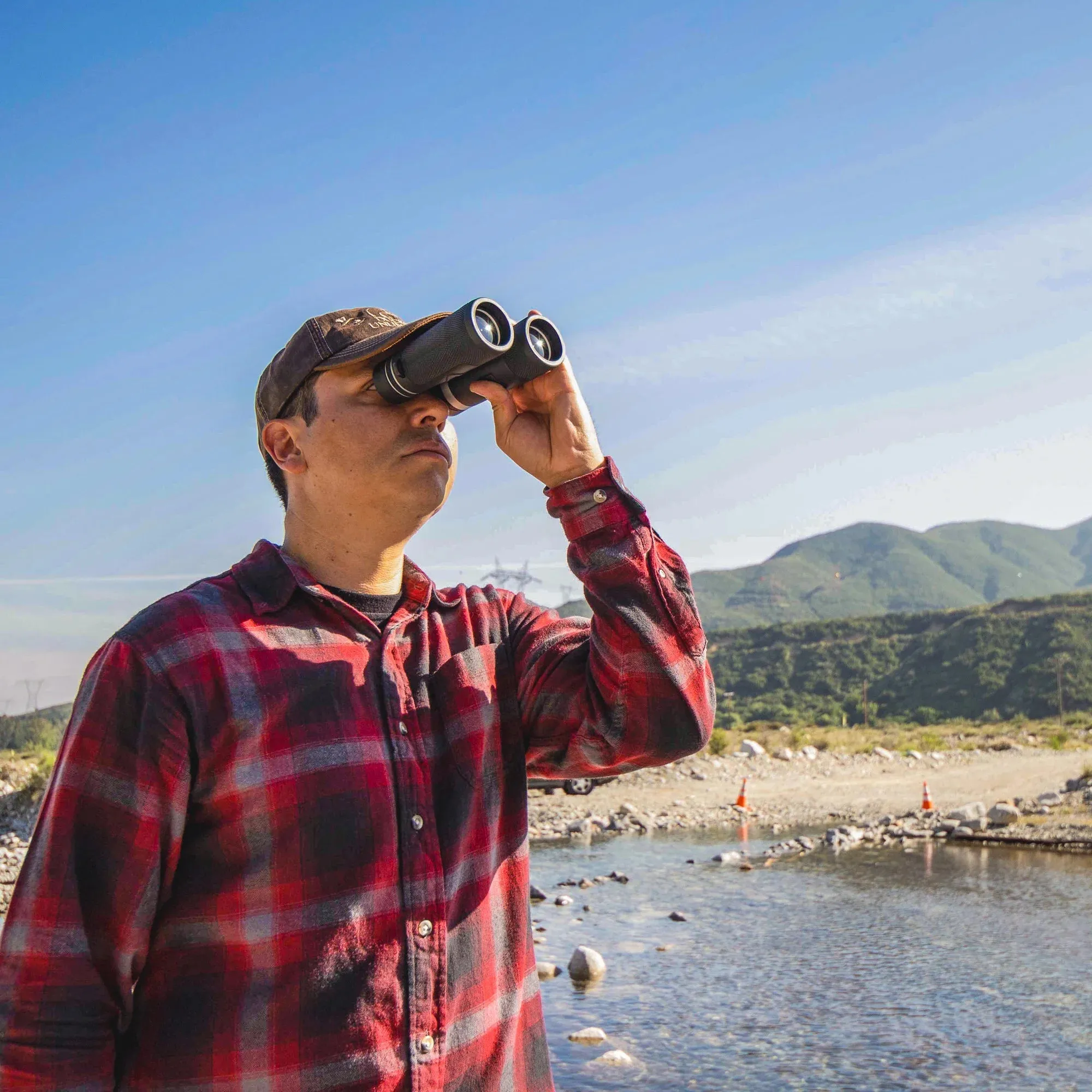 10x42mm Lucid View Compact Binoculars, 2nd Gen | AB13336