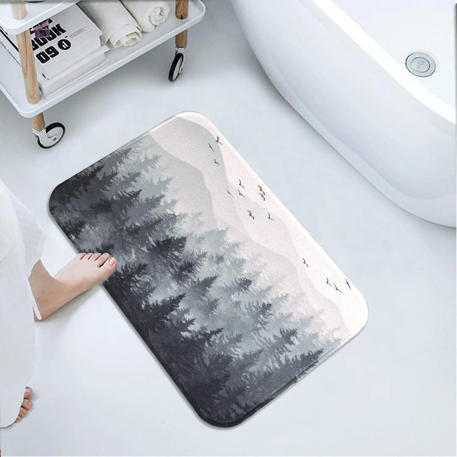 Accnicc Black Gray Misty Forest Bathroom Rugs Mat Nature Grey Tree Mountain Bath Rug Water Absorbent Non Slip Shower Mat Memory Foam Bath Mats for Bathroom Decor (32'' × 20'')