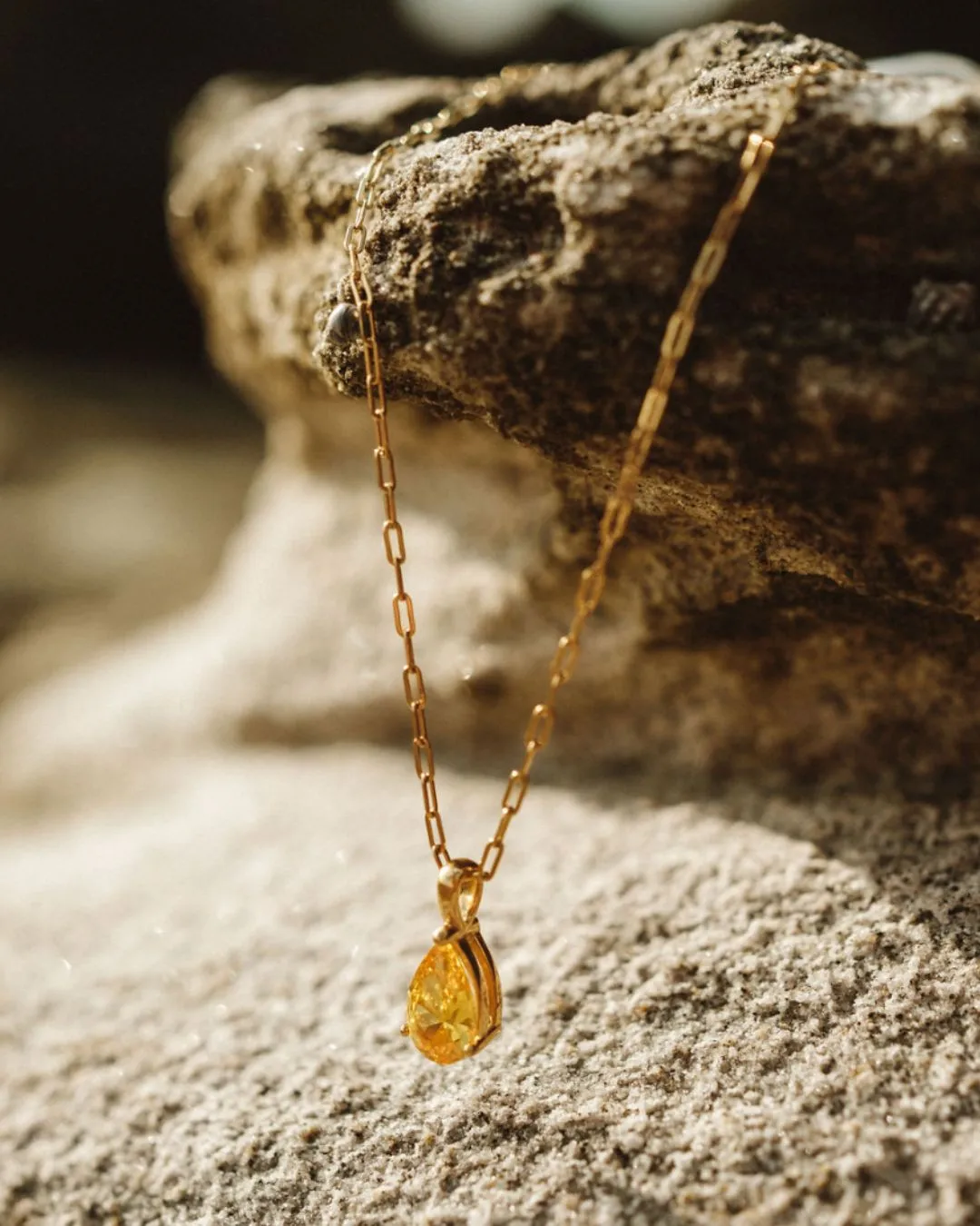 Amber Gem Pendant & Chain