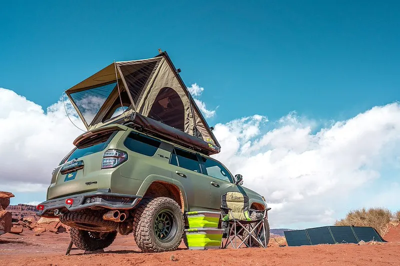 Ironman 4X4 SWIFT 1400 HARD SHELL ROOFTOP TENT