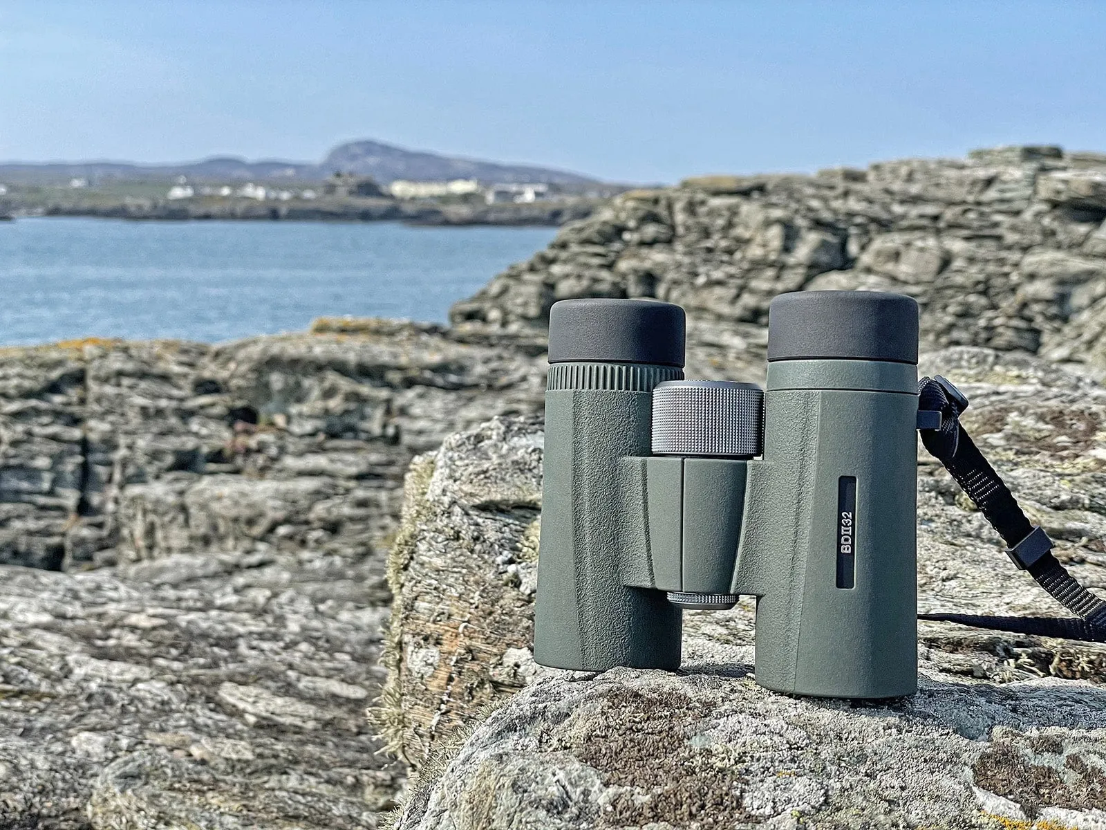 Kowa BDII-XD 8x32mm Prominar Roof Prism Wide Angle Binocular