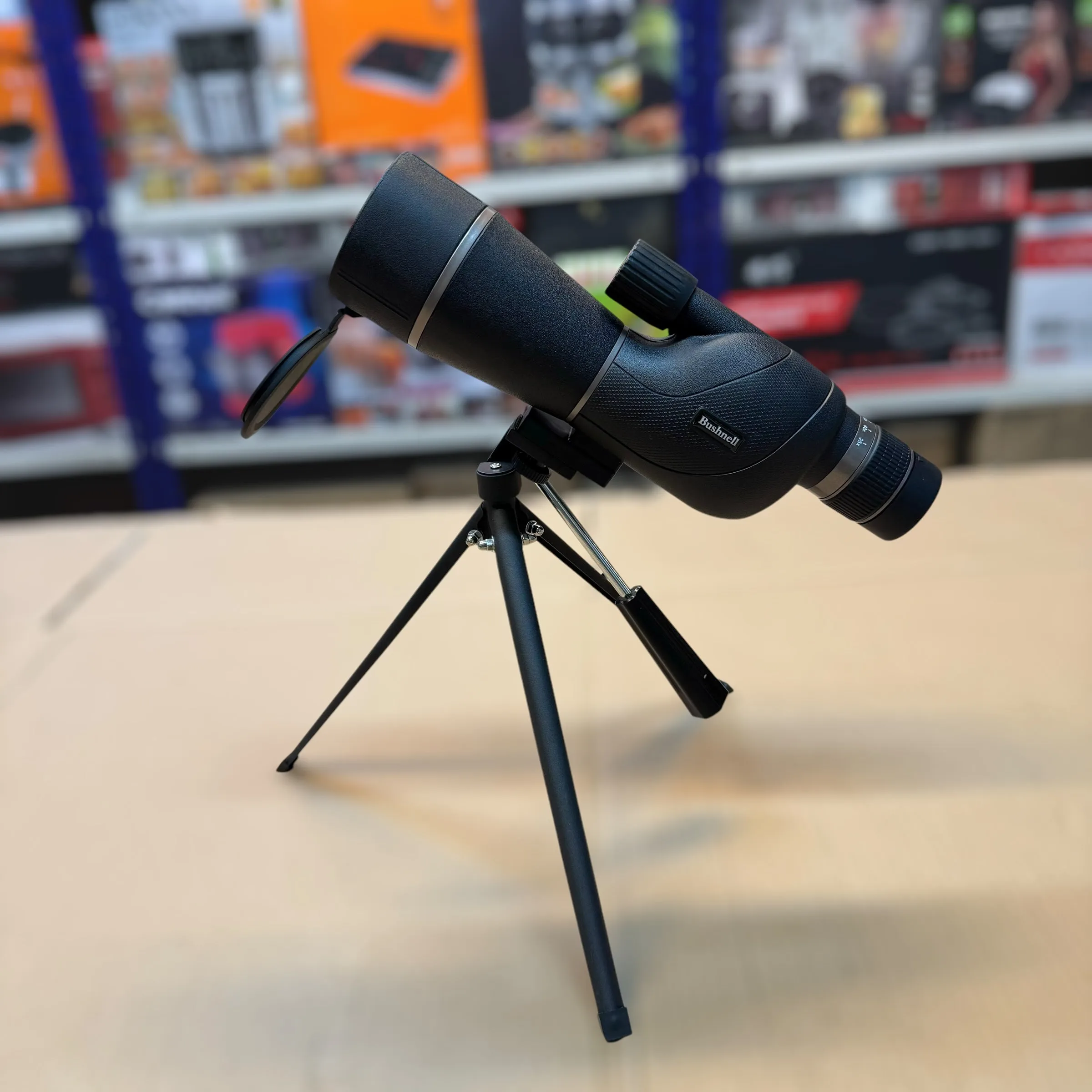 Lot Imported Bushnell 75x60 Spotting Scope