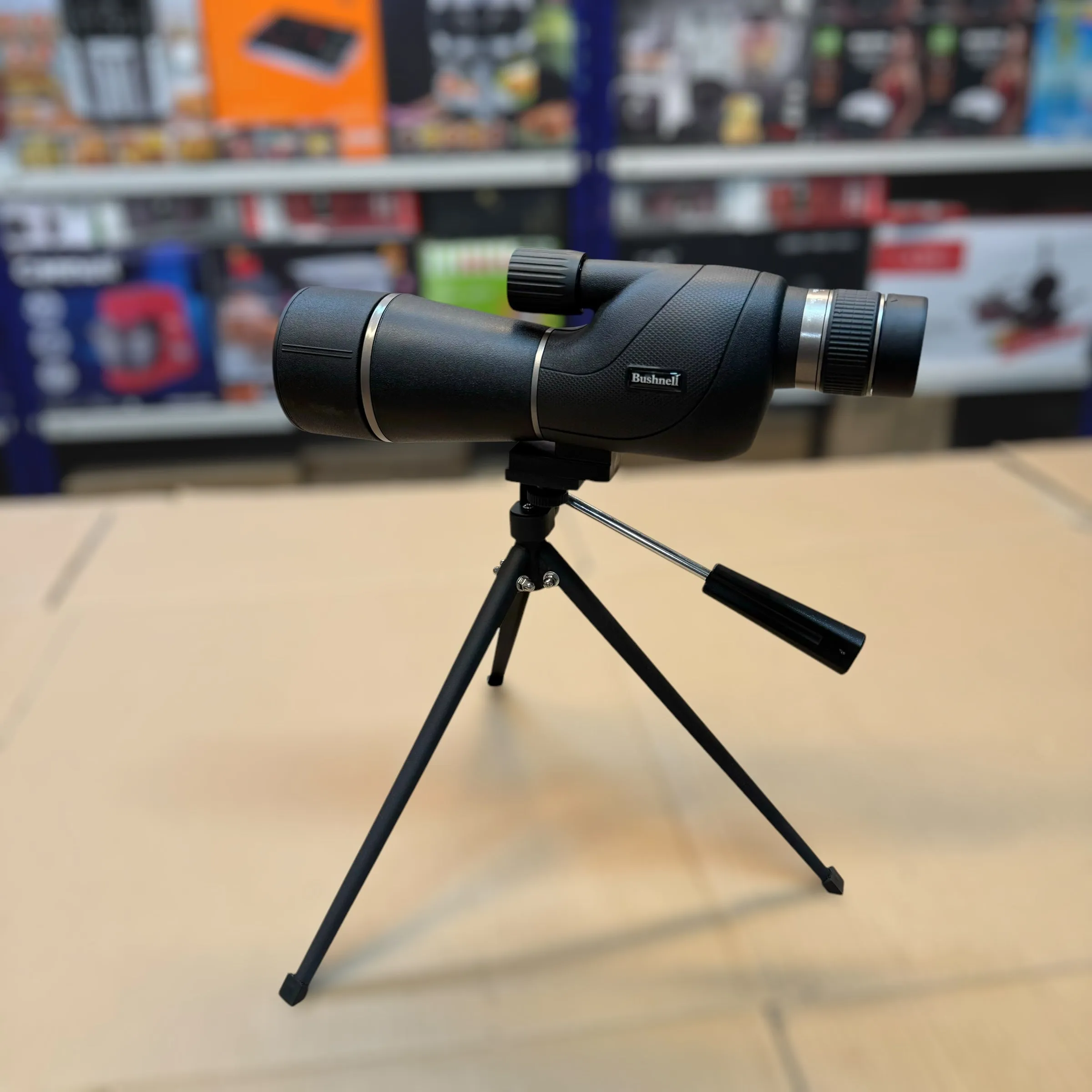 Lot Imported Bushnell 75x60 Spotting Scope