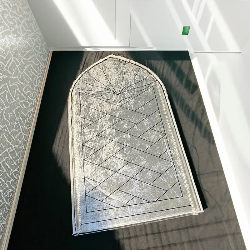 Luxury Flannel Prayer Mat | Adults | Non Slip