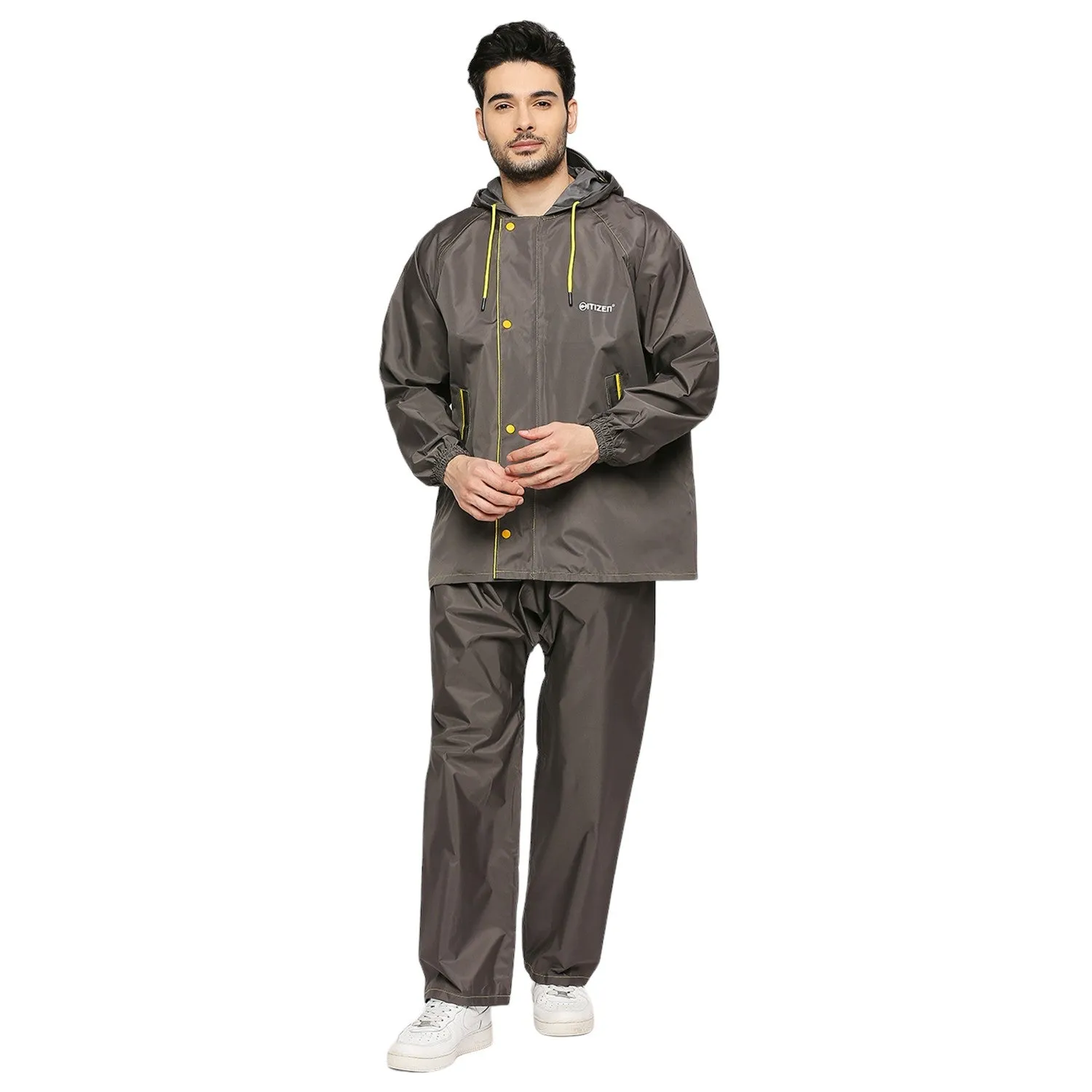 Sleek Tapping Raincoat Suit with Free-leak proof pouch